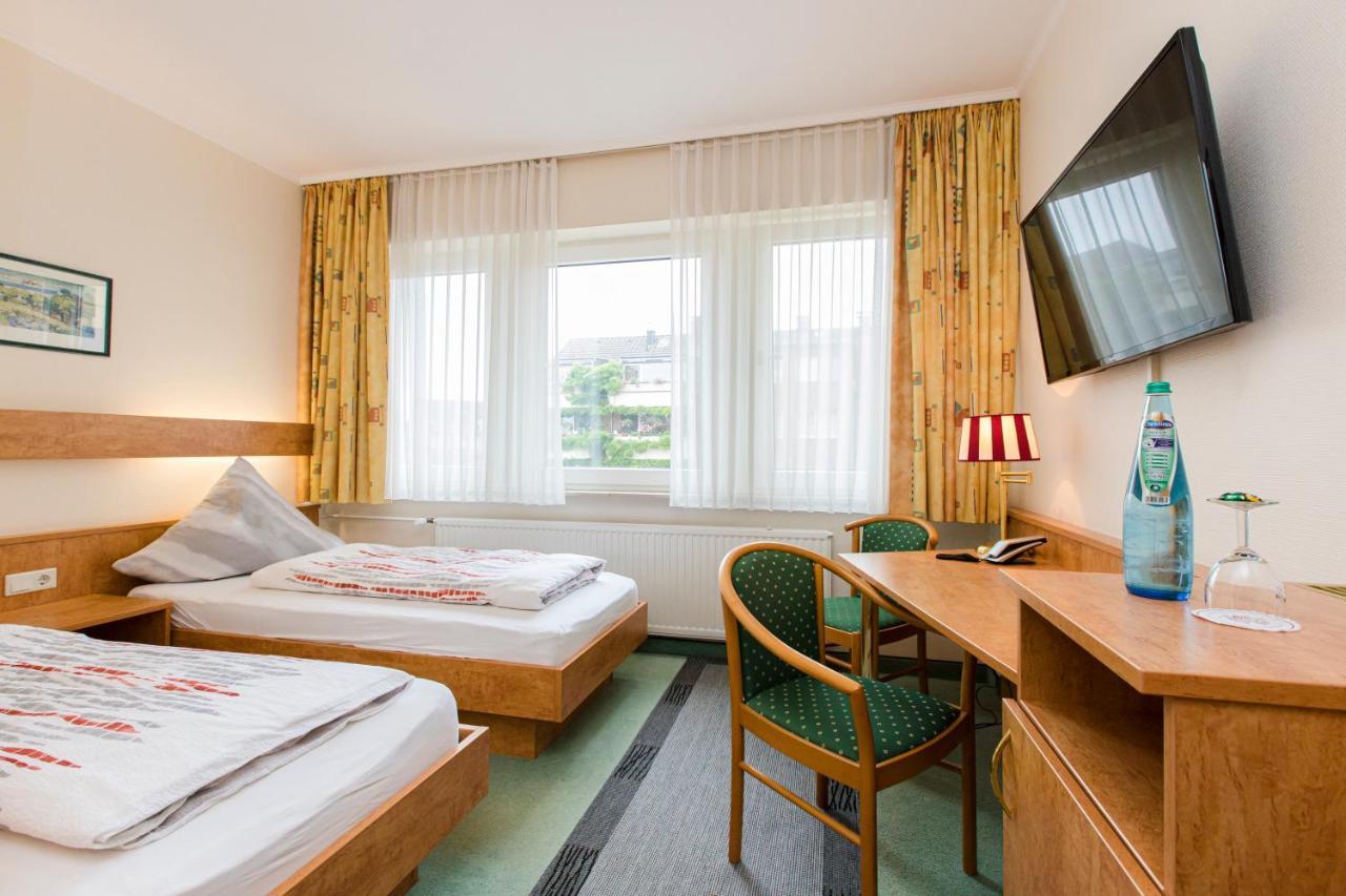 Hotel Am Duesseldorfer Platz Ratingen Kültér fotó