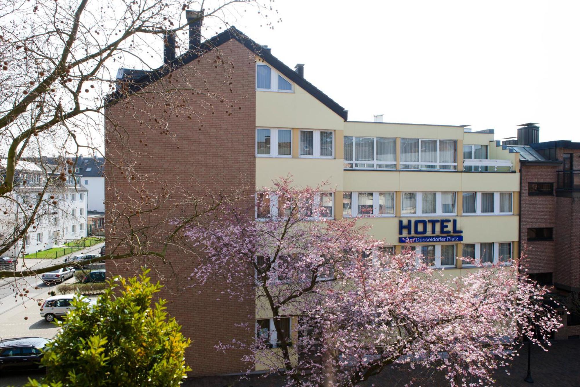 Hotel Am Duesseldorfer Platz Ratingen Kültér fotó