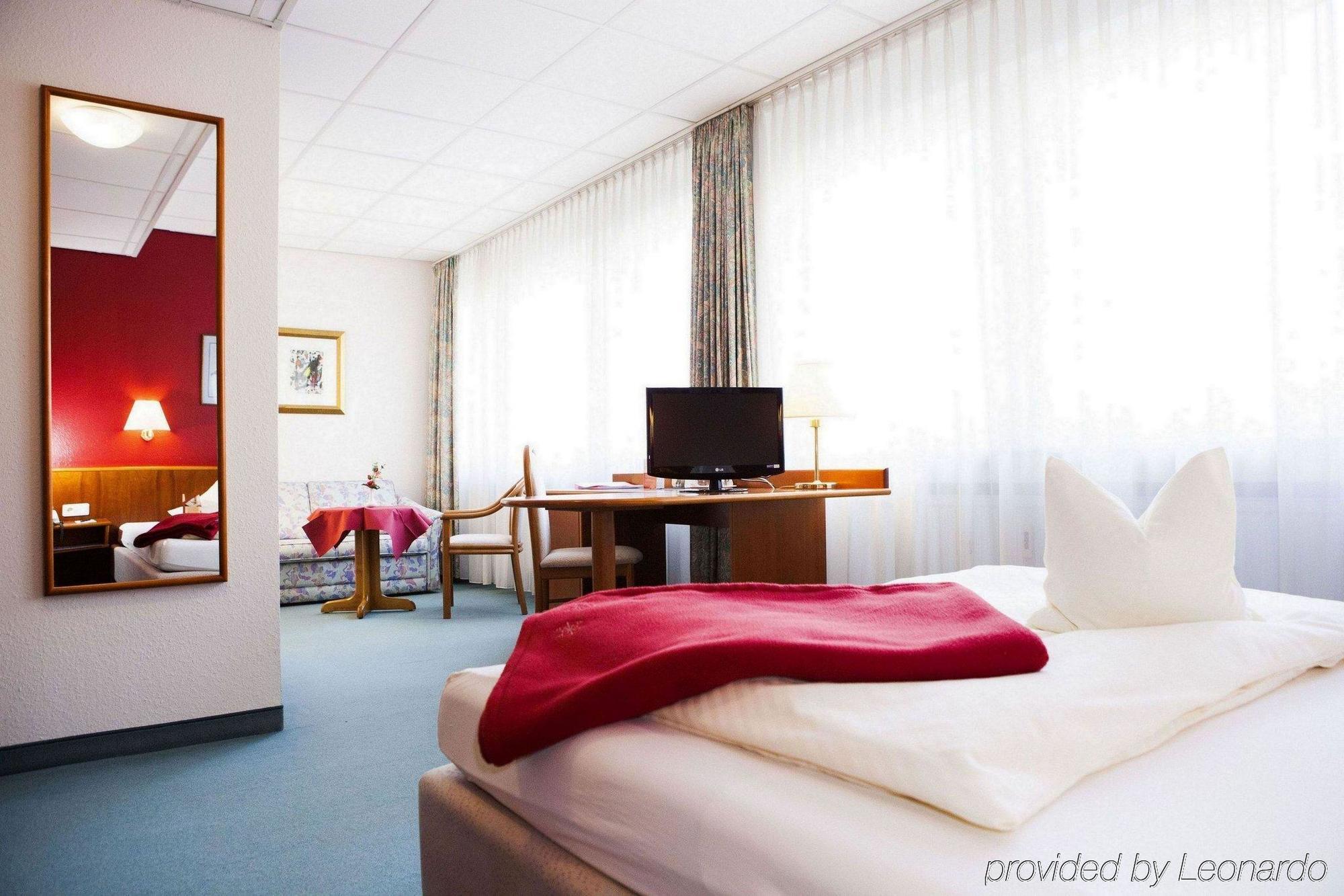 Hotel Am Duesseldorfer Platz Ratingen Kültér fotó